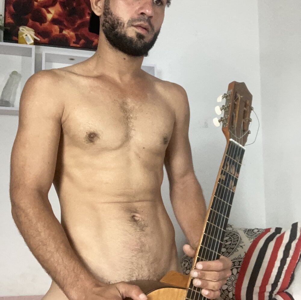 Aaron_haren1 profile