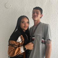 Adele_18 অফলাইন চ্যাট রুম