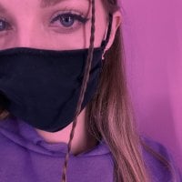 Becka_Moore's Offline Chat Room
