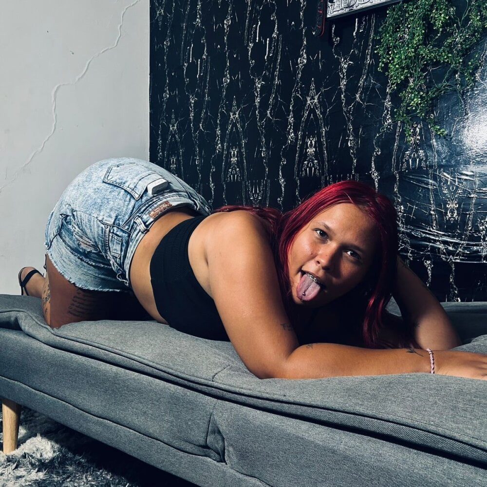 chatnmate.com la_gatasexyy livesex profile in in-the-kitchen cams