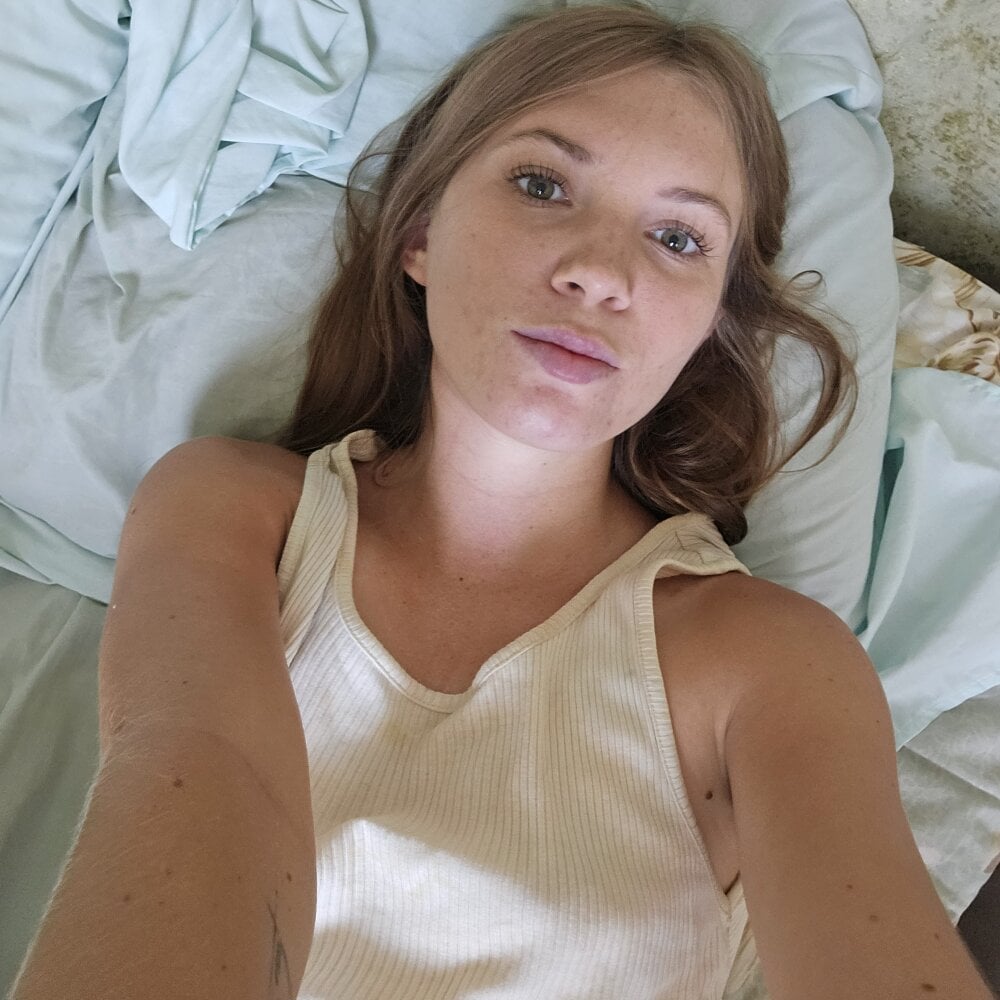 free6cams.com bondixrose livesex profile in hairy cams