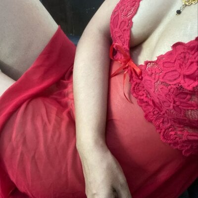 Lusty-Bhabhi on StripChat
