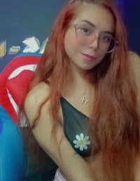 Nerd_rousse's Offline Chat Room