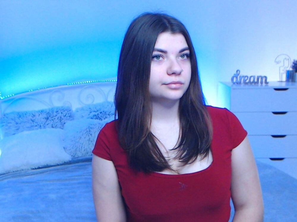 __Alisa__a Free Live Webcam Show & XXX Chat xHamsterLive(01)