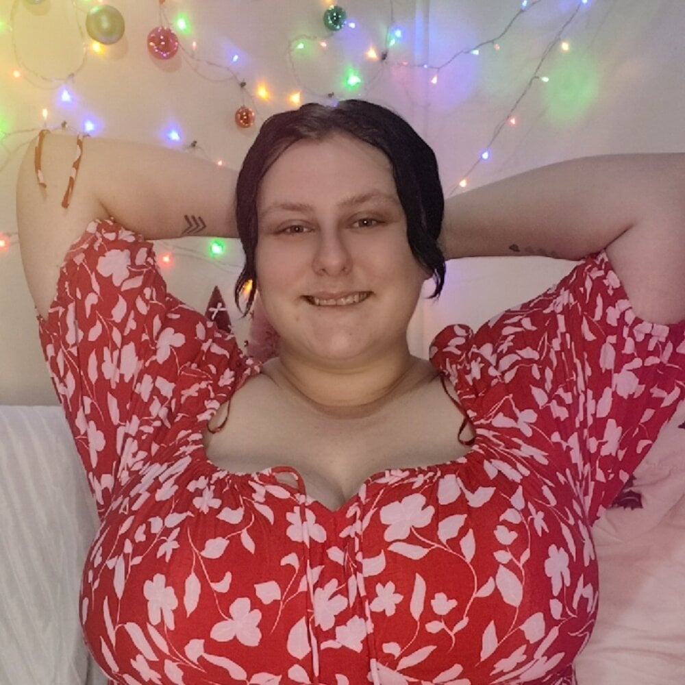 livesex.fan lillee20 livesex profile in im-hiding-in-a-cave-on-the-edge-of-finland cams