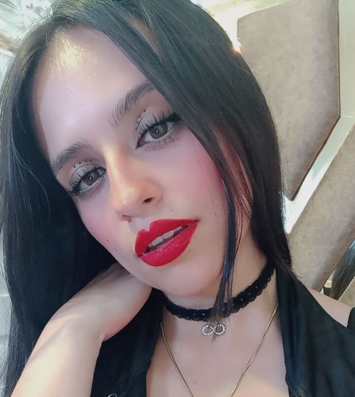 Mya_Queen_