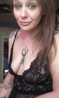 MandyCandy424's Offline XXX Chat