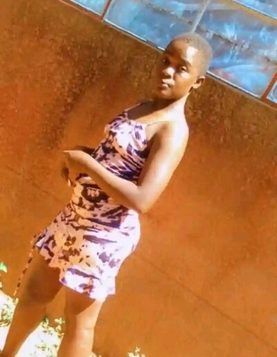 petite_black_queen Avatar