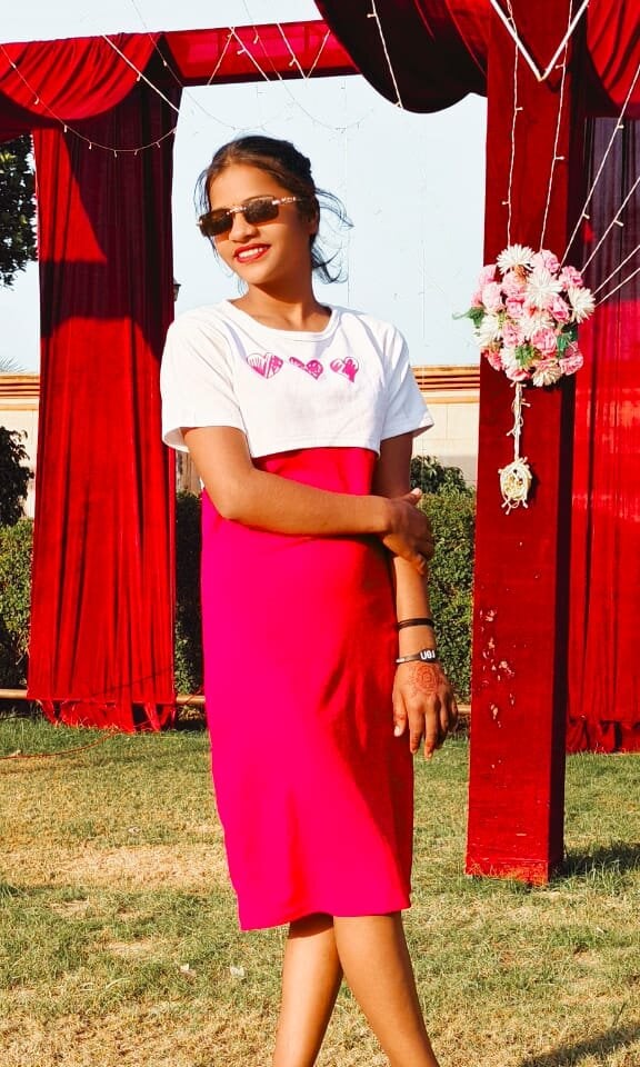 Khushi__khanna profile