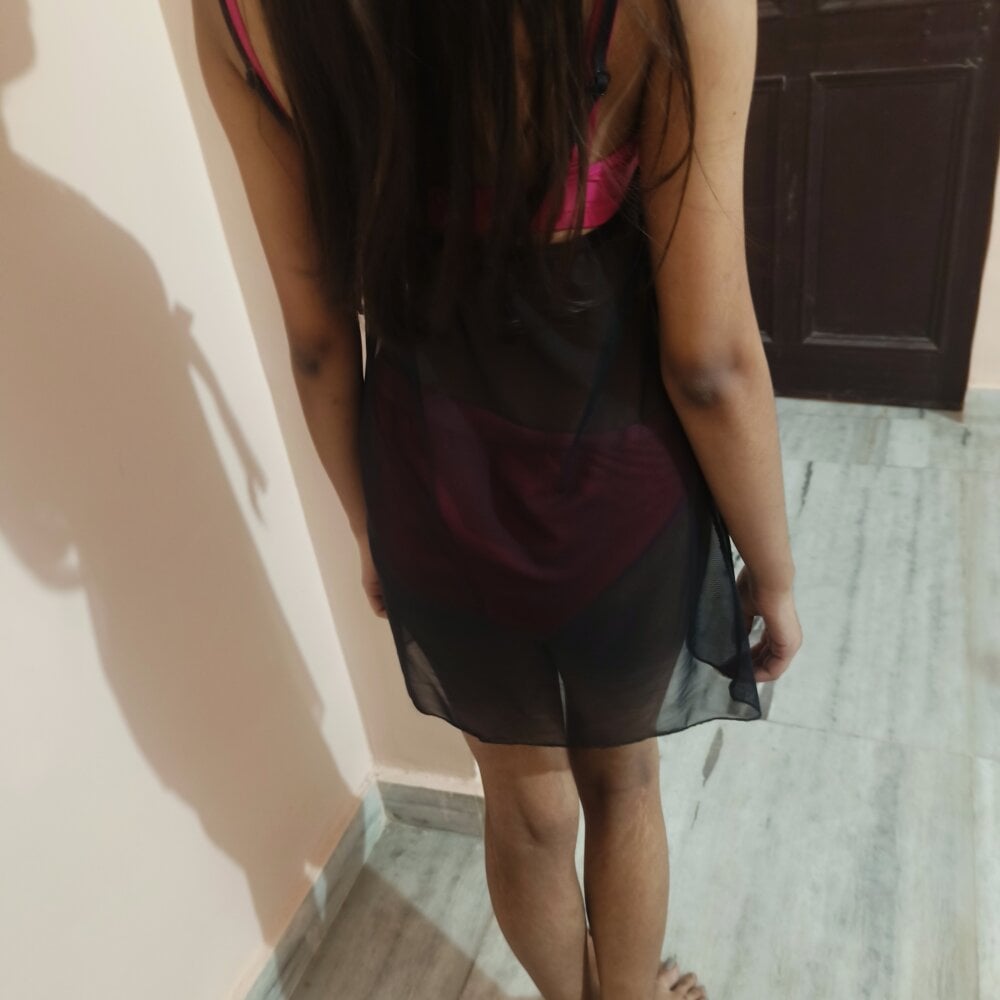 Komal_Pari12 live cam model at StripChat