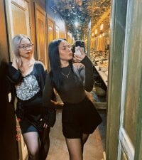 caressyourself webcam thumbnail