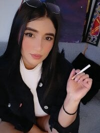 _Miss_Terra_'s Offline Chat Room