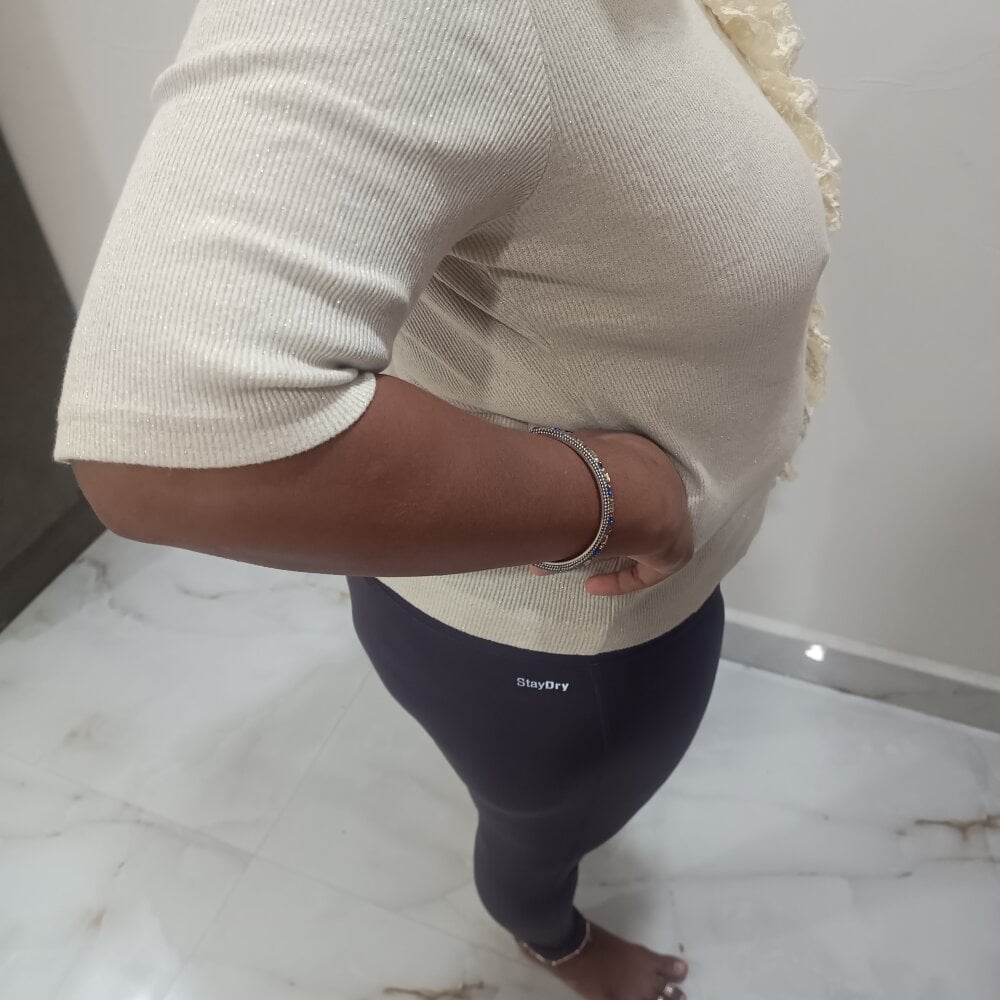 watchgirlcam.com srisetty livesex profile in in-my-flower-kingdom cams