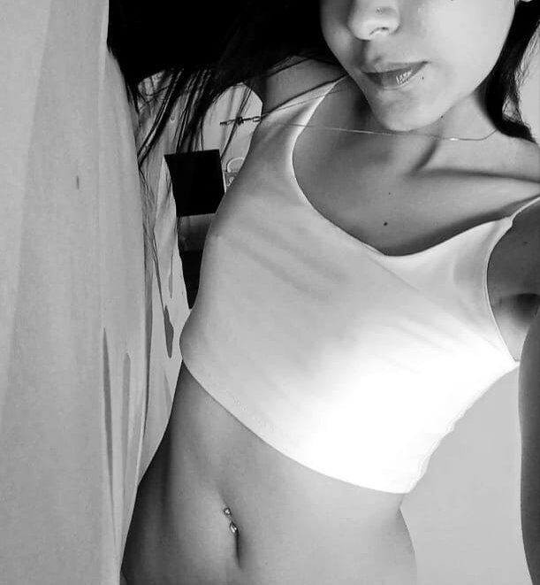 Live sex webcam photo for srta_luciana #289893119