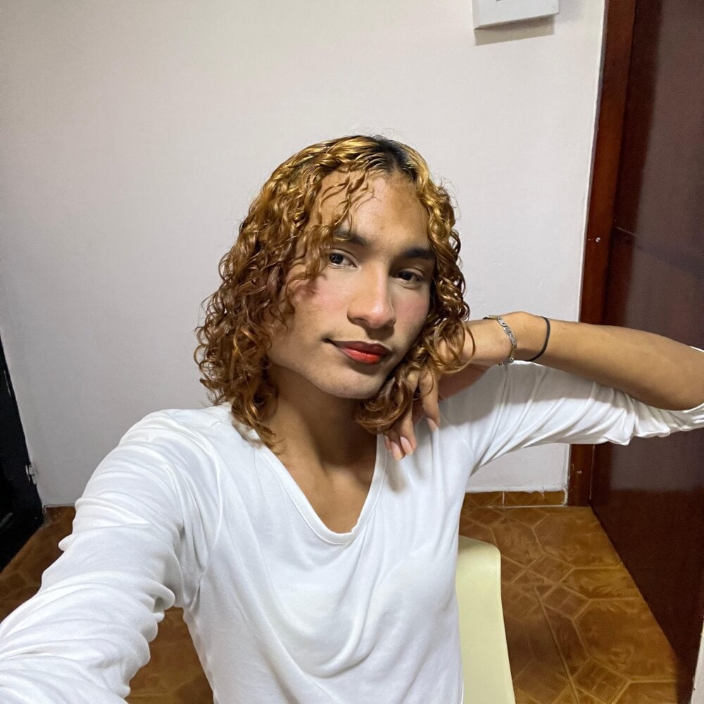 solecito_transhott from stripchat