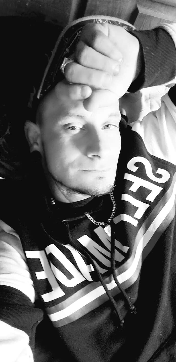 Italianstripper4u84