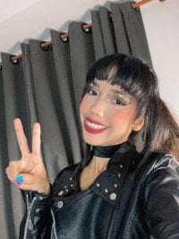 Gina_77's webcam live show