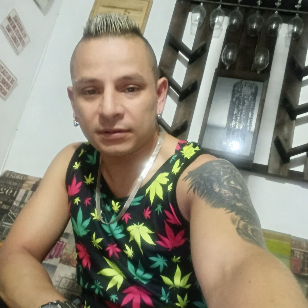 Stebetan's Offline XXX Chat