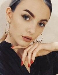 Seniorasstar's Offline Chat Room