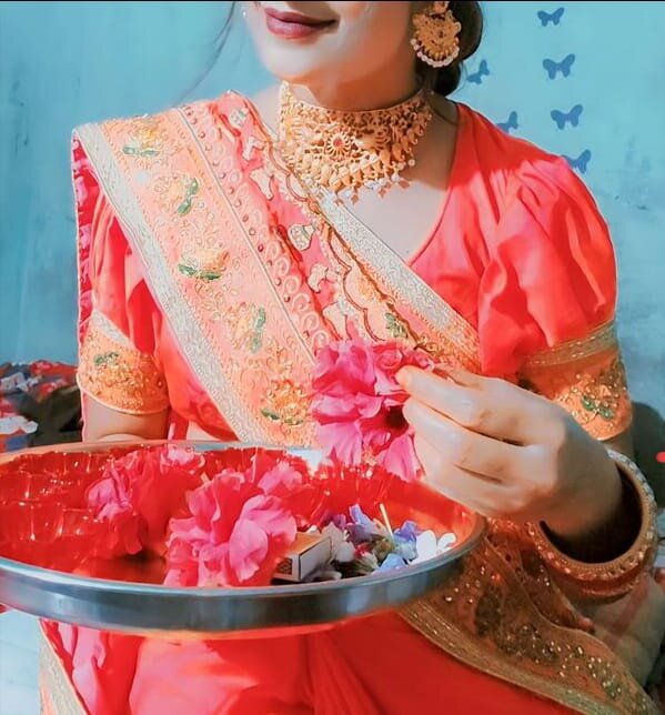 HOTSANIA