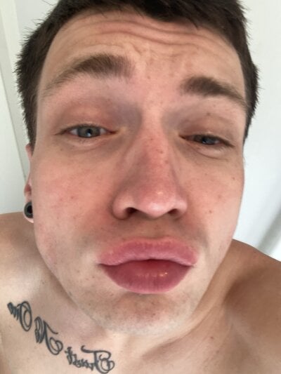 Skuty24 - Stripchat Blowjob Cam2cam Doggystyle Boy 