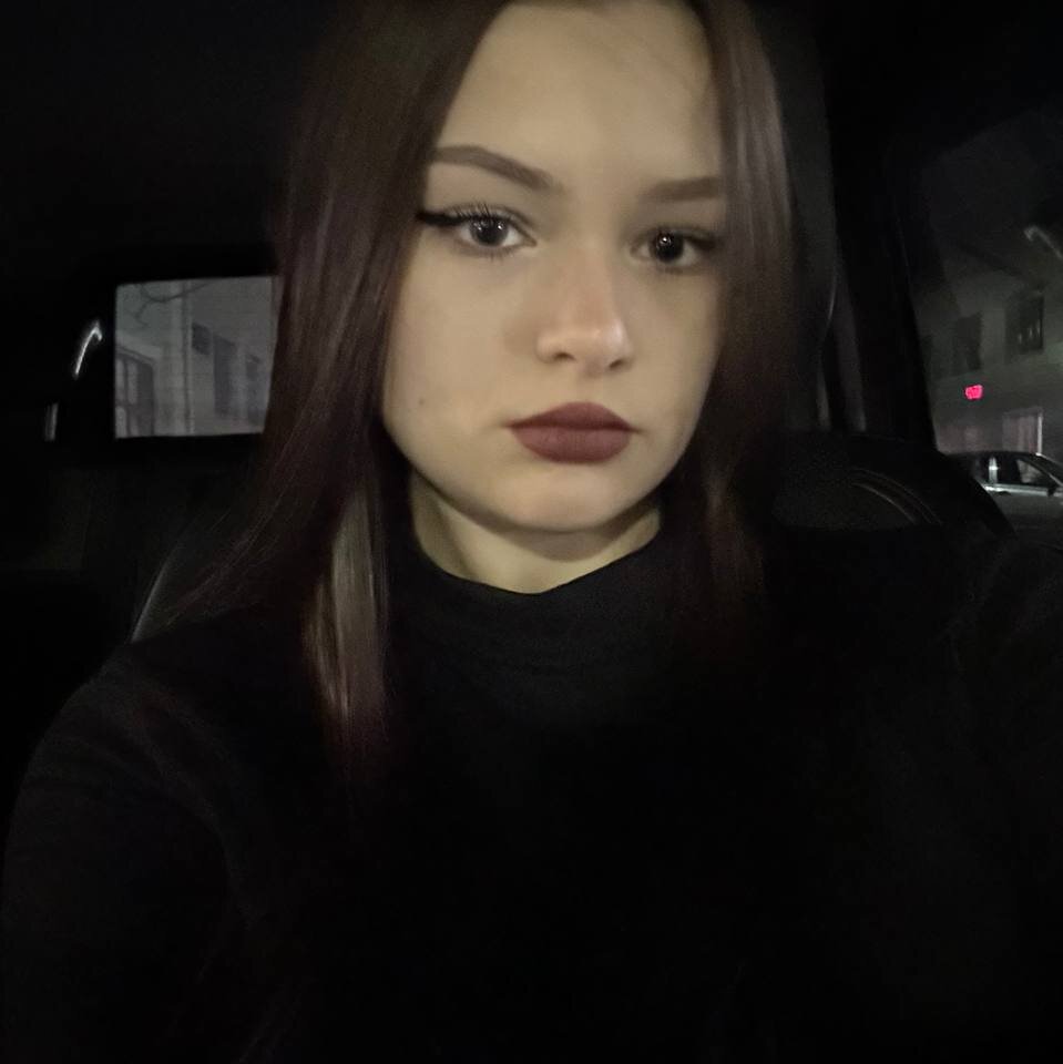 sleekcams.com honey_kiss_ livesex profile in green-eyes cams