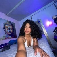 Mell_Rossi 即時 XXX 聊天