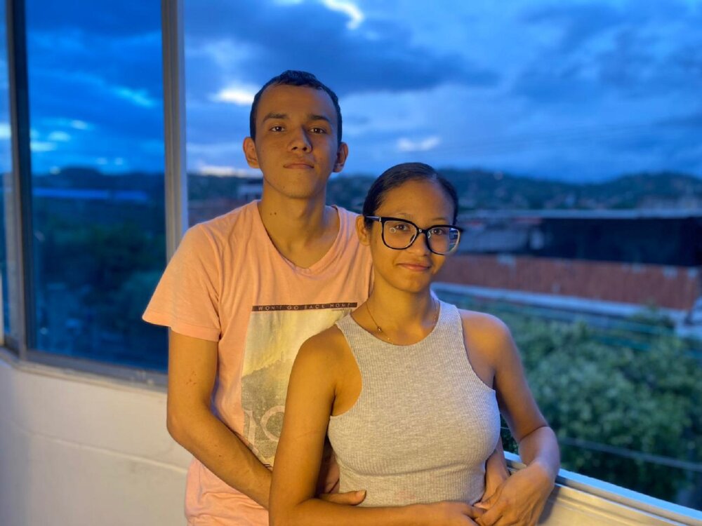 Live sex webcam photo for AtheneaAndPersy #288520285