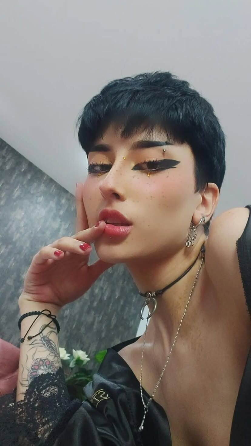 Emmaa_Rose_