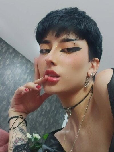 Emmaa_Rose_