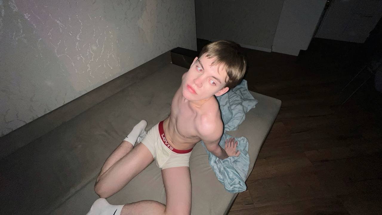 hornybadbunnyx