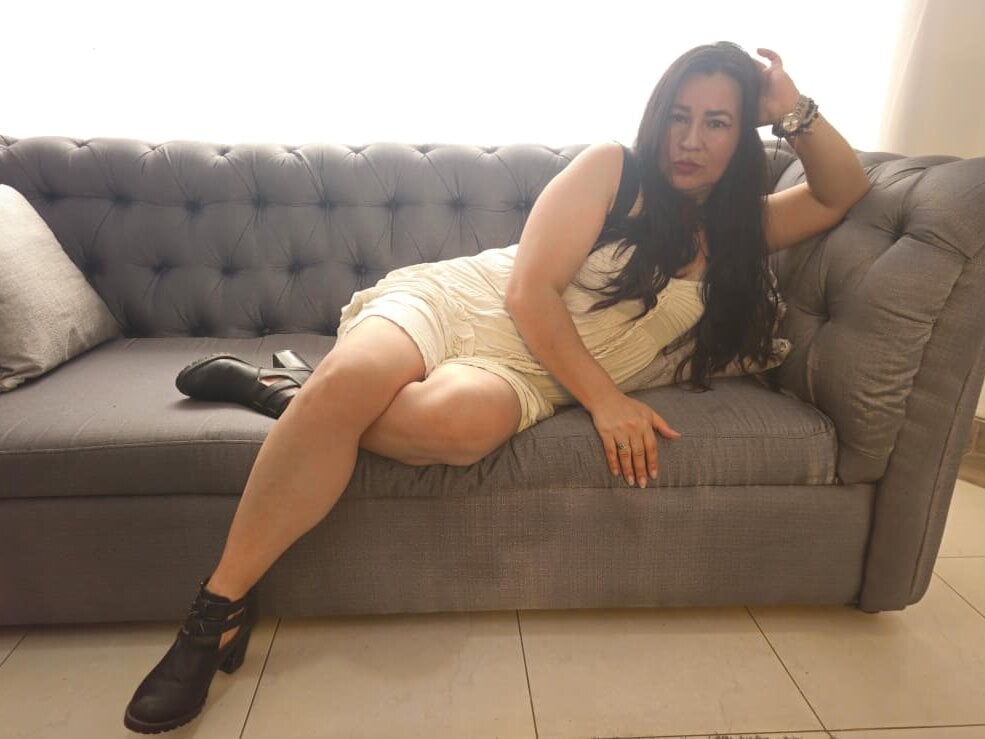 stripchat helen_novoa webcam profile pic via sexcam-girls.com