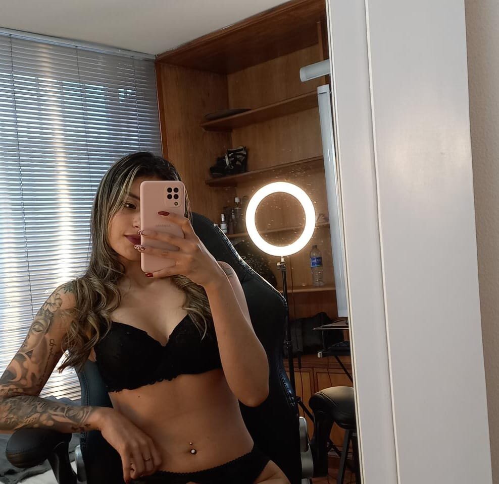lilit_baron 🎂 live nude cam