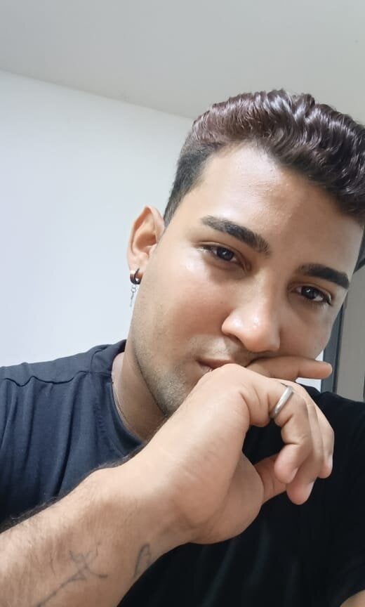 robertlatin18 from stripchat