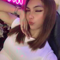 HolyBunny_x's webcam live show
