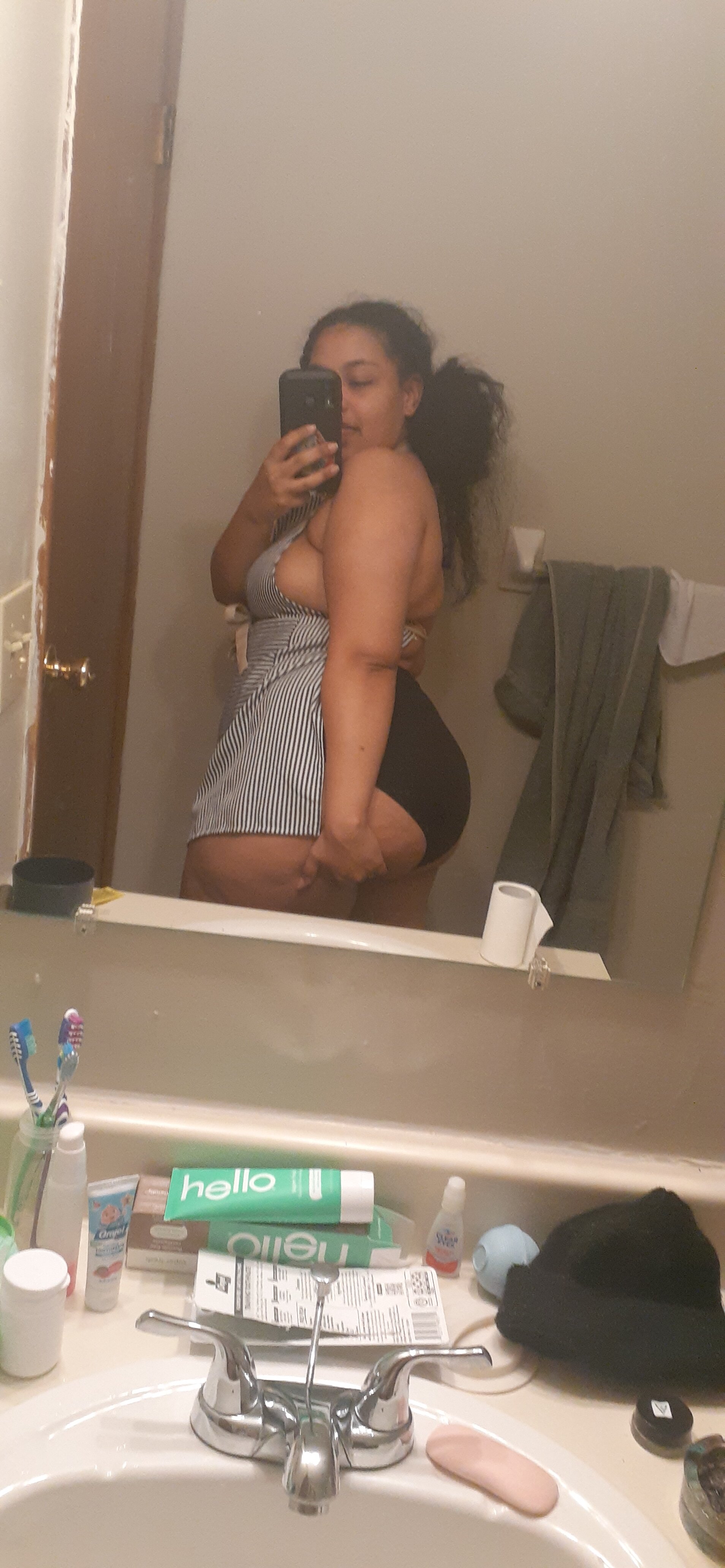 yello_kakes1017