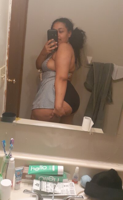 Yello_kakes1017