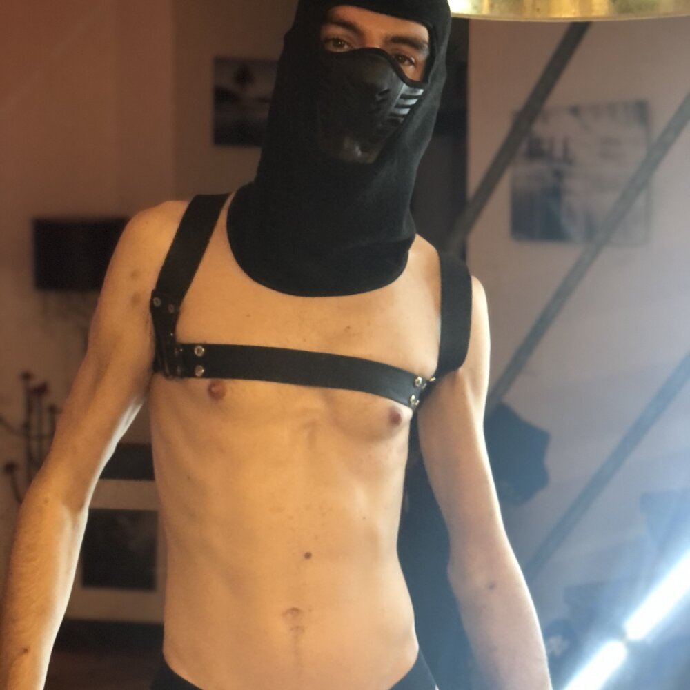 chaud06300's Offline XXX Chat