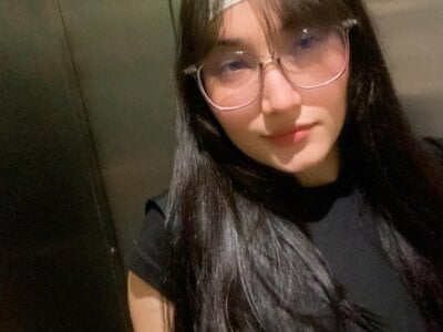 Callmeravenn Female Newcheapestprivates Online Cam Adult