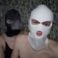 yoursweetsex's Offline Chat Room