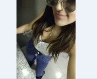 Camila1501's Offline Chat Room