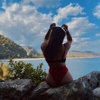 Runaway-Bride's Live XXX Chat