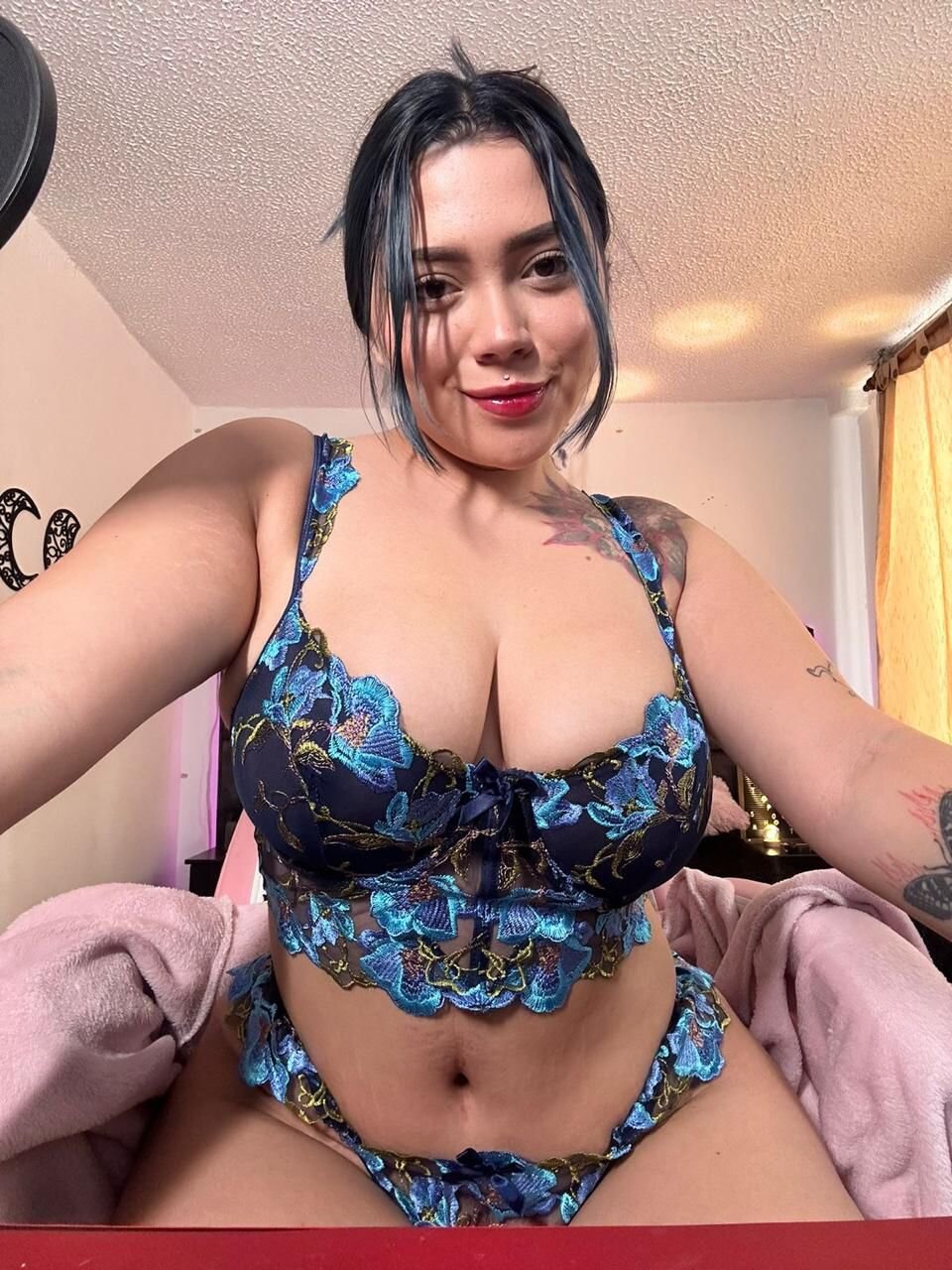 Mia_rouge_