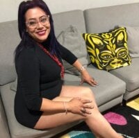 Joennyjane's Offline Chat Room