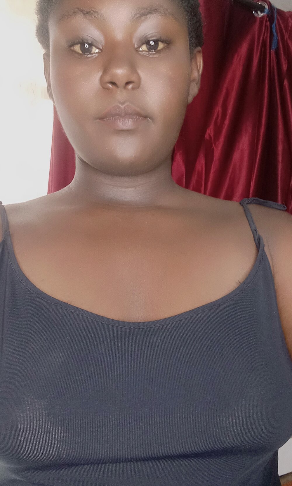 bubblyzari live cam model at StripChat