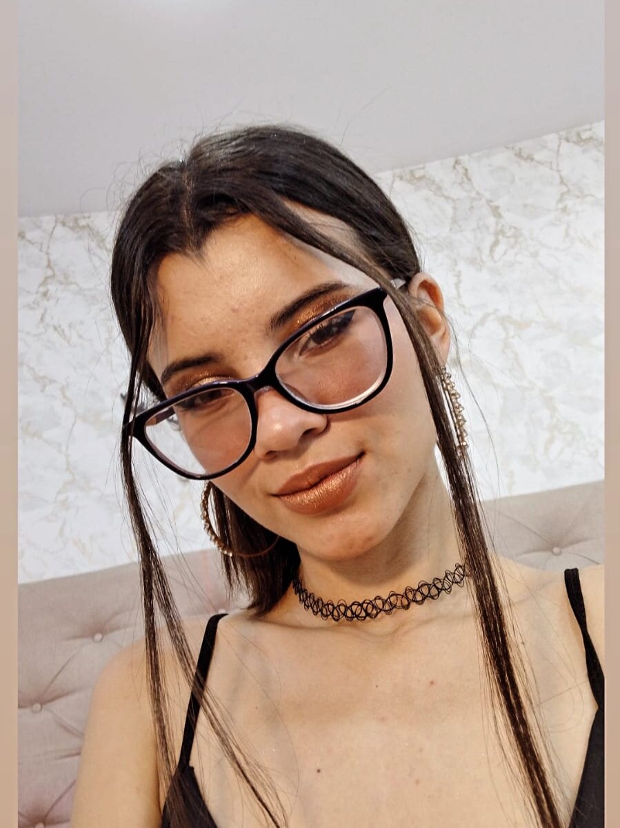 Adelle_Goose profile