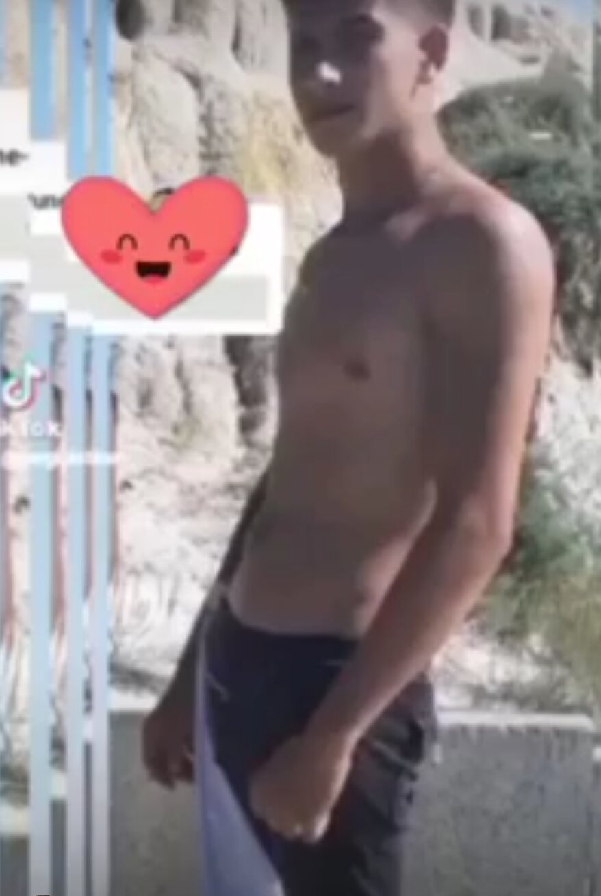 bogdan1906's Offline XXX Chat