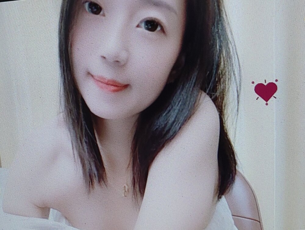Lucky-qianqian 🏤 online chat