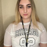 GloriaCherry's Offline XXX Chat