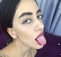 Sami_Pettite's Offline Chat Room